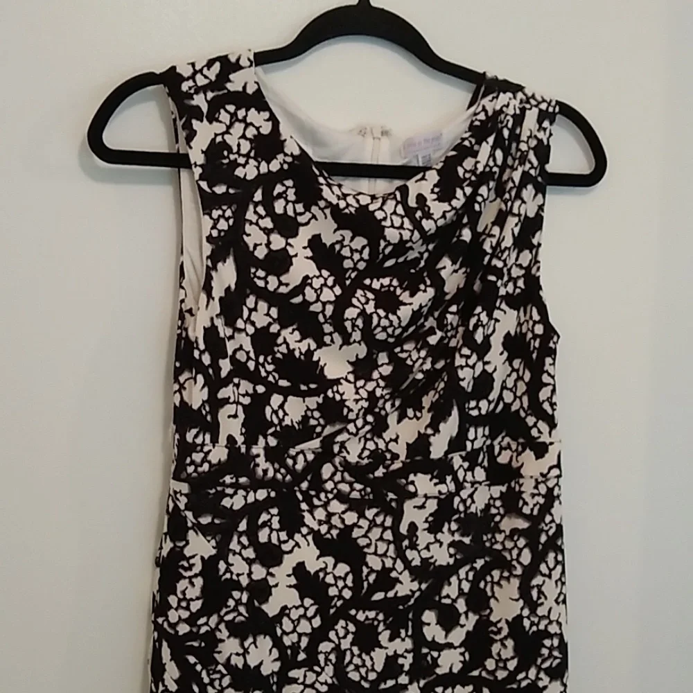 A pea in the pod black and white sleeveless dress - Picture 2 of 6